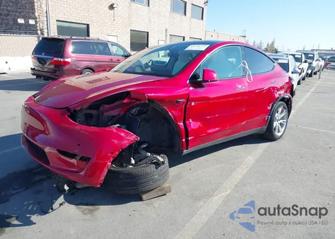 2021 Tesla Model Y Long Range Dual Motor All-Wheel Drive from USA, damaged, VIN 5YJYGDEE9MF090010